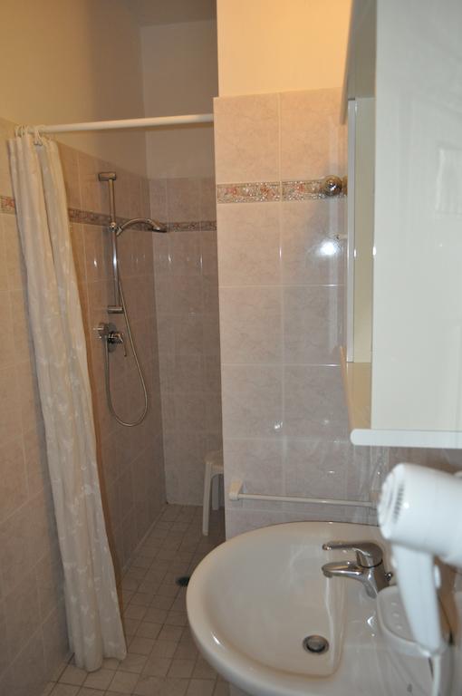 Hotel Mimosa Bellaria-Igea Marina Habitación foto